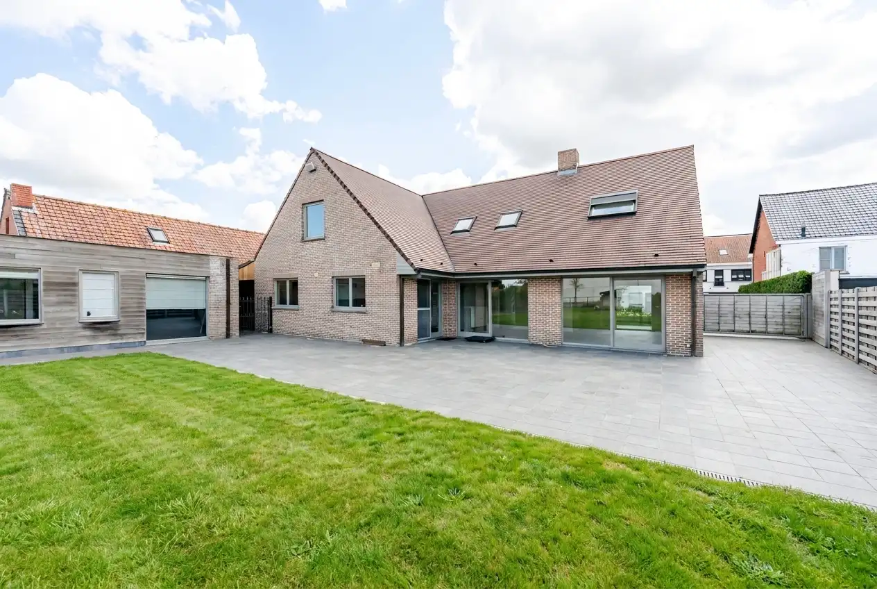 Alleenstaande woning met polyvalent bijgebouw te Zedelgem  foto 14