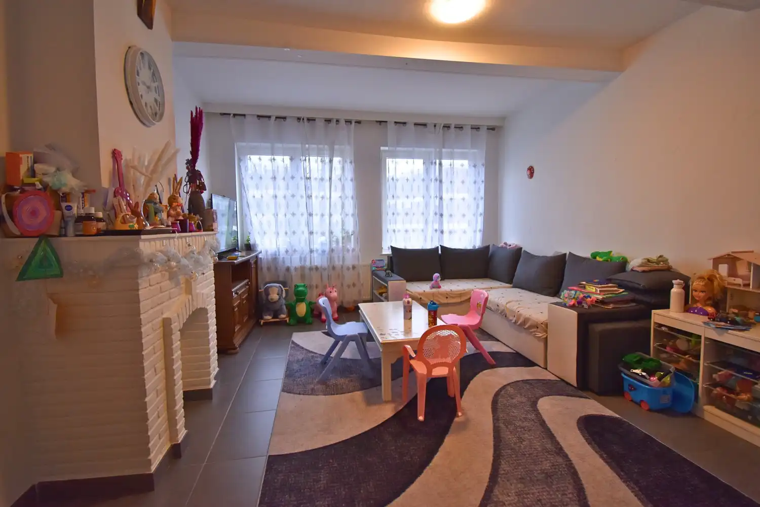 2 slaapkamer appartement te huur foto 2