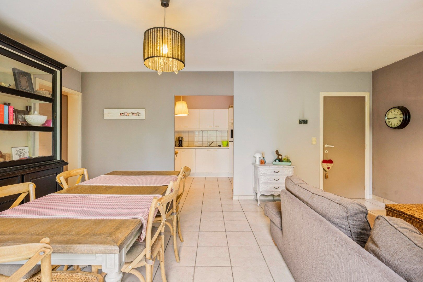 Goed gelegen 2-slaapkamerappartement – EPC 109 kWh/m² - bewoonbare opp. 112 m² foto 9