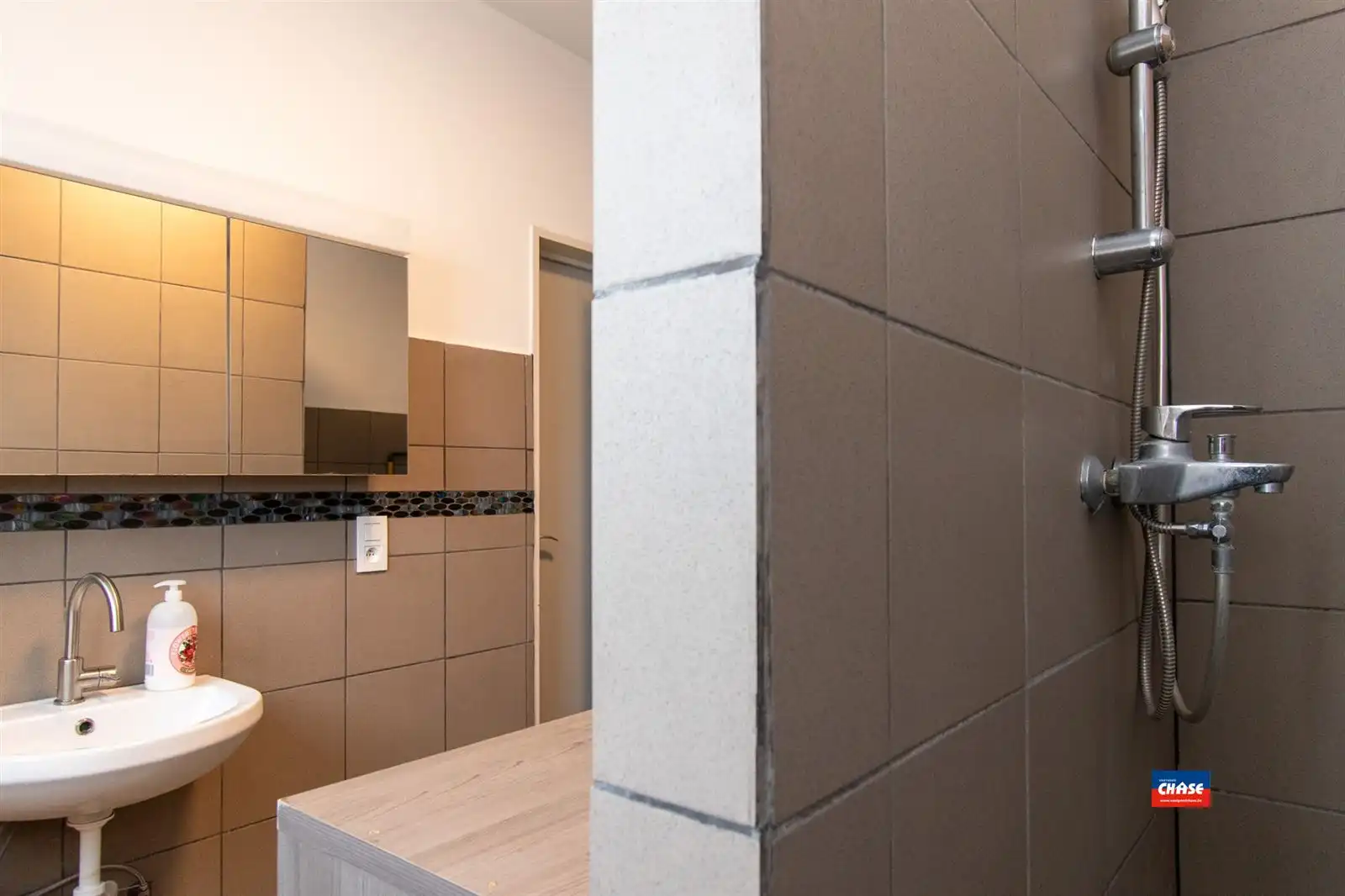 Bel-étage met 4 slaapkamers en tuin foto 17