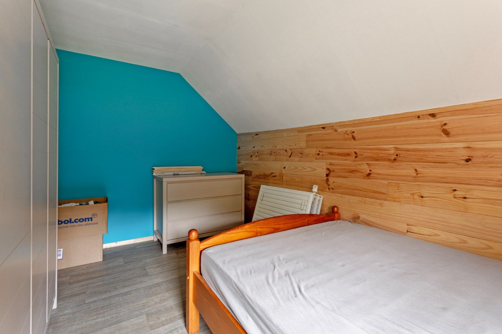 Gerenoveerde karaktervolle woning met 4 / 6 slpks op 1.990 m² in bosrijk gebied ! foto 33