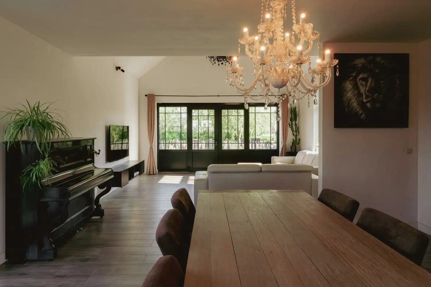 Prachtige villa in pastorijstijl aan de rand van Eeklo foto 7