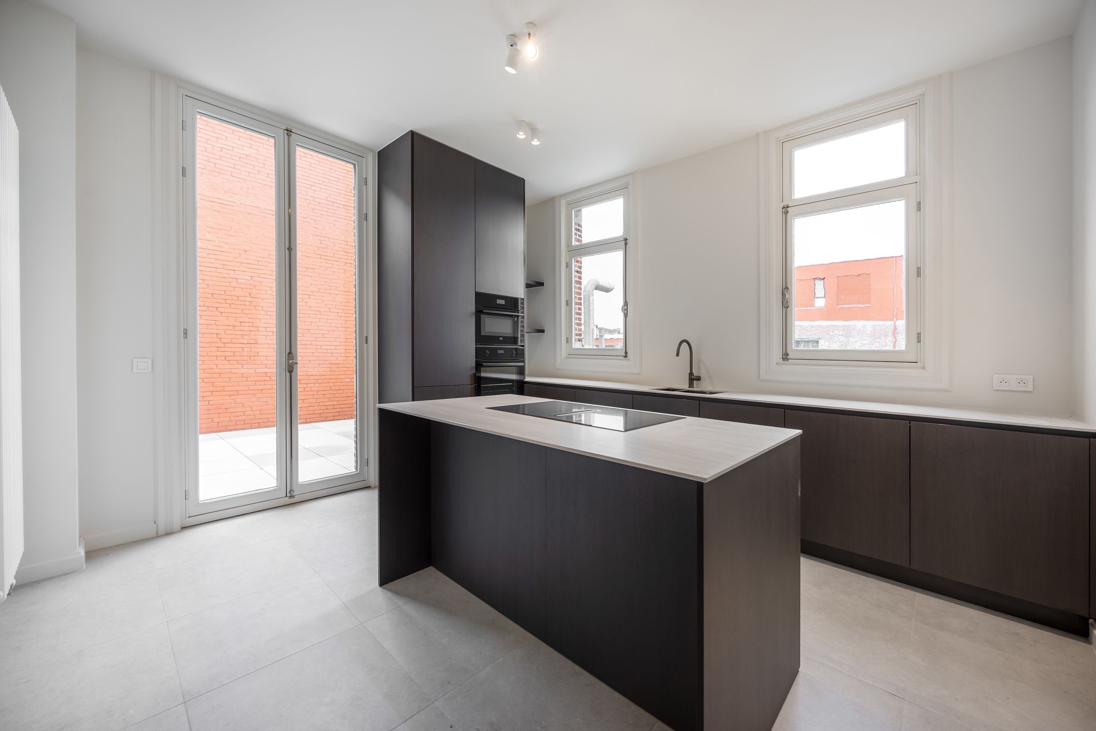 Prachtig 2 slpkappartement in art nouveau pand De Confiserie foto 14