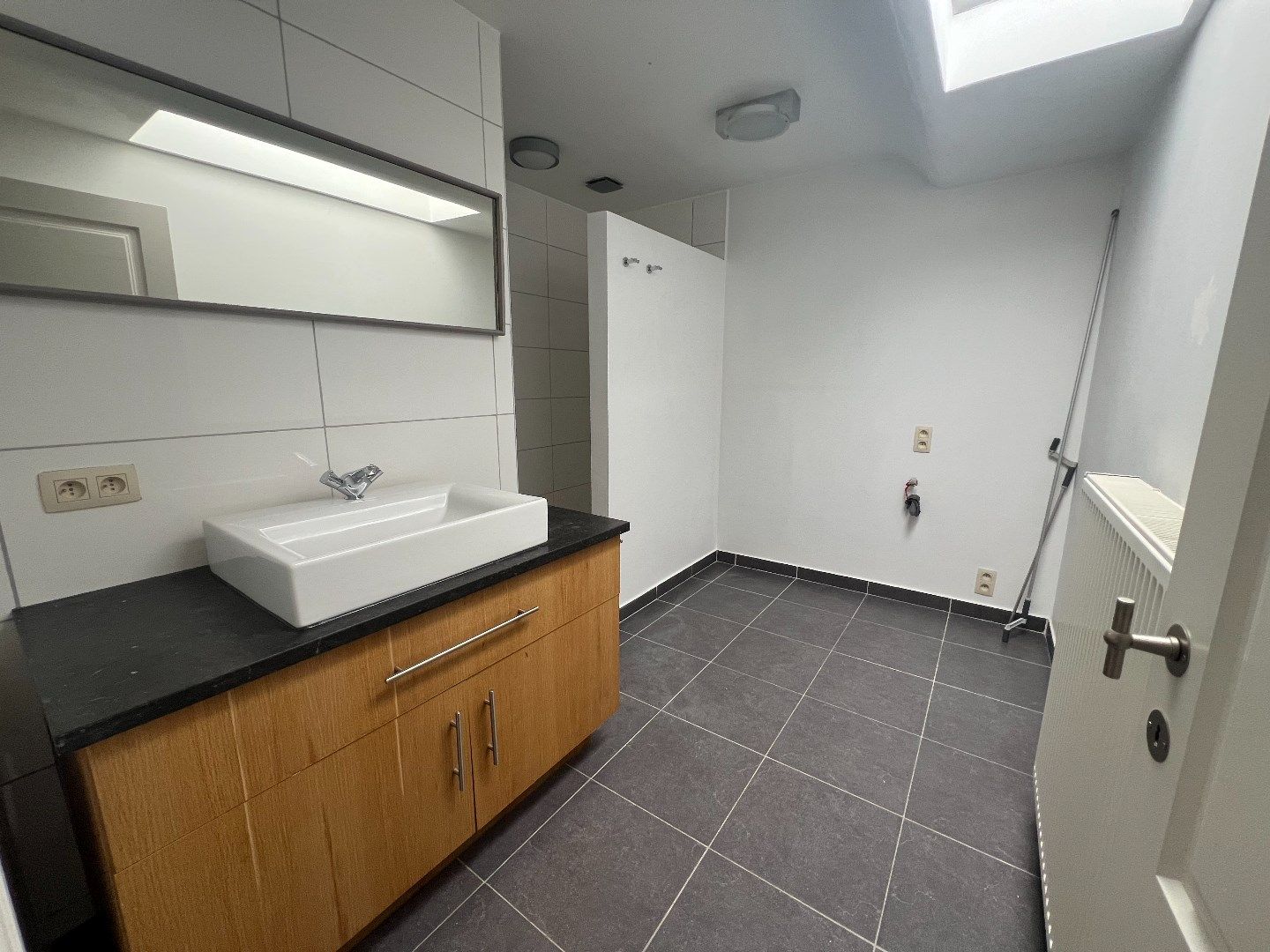 Moderne rijwoning met 1 slaapkamer en zeer ruim terras foto 7
