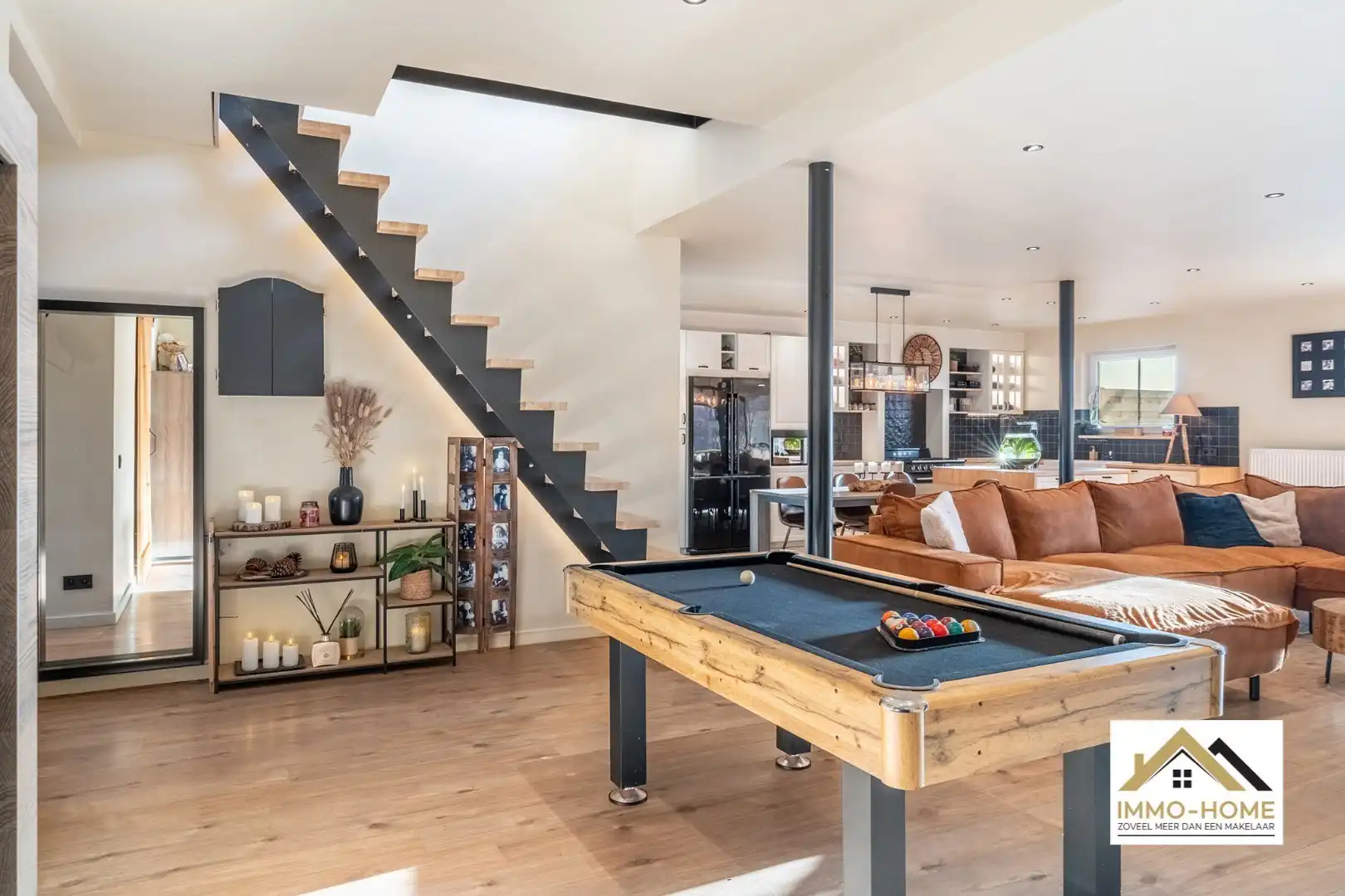 Ruime vrijstaande woning met zwembad en ruime grond op topligging! foto 7