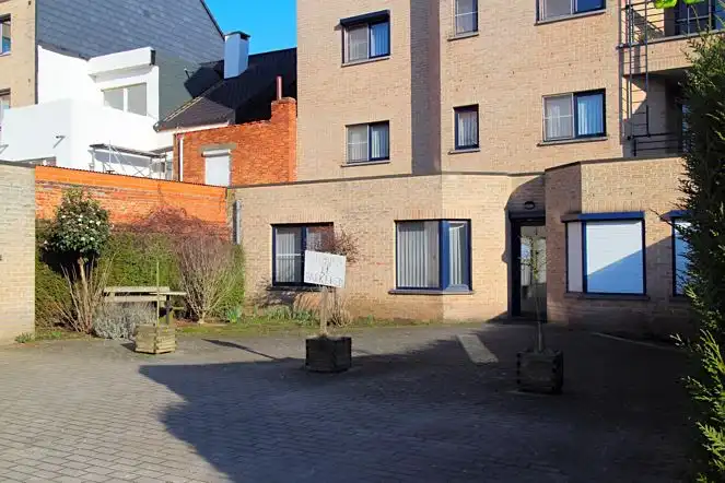 ZEER RUIM APPARTEMENT MET GARAGE, CENTRUM DIEST! foto 25