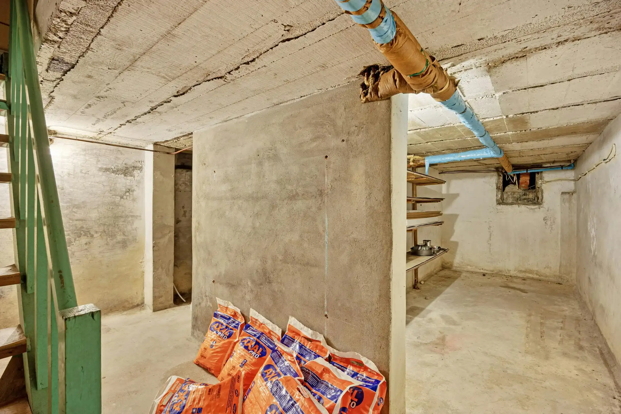 Instapklaar handelshuis op toplocatie in Dilsen te koop foto 16