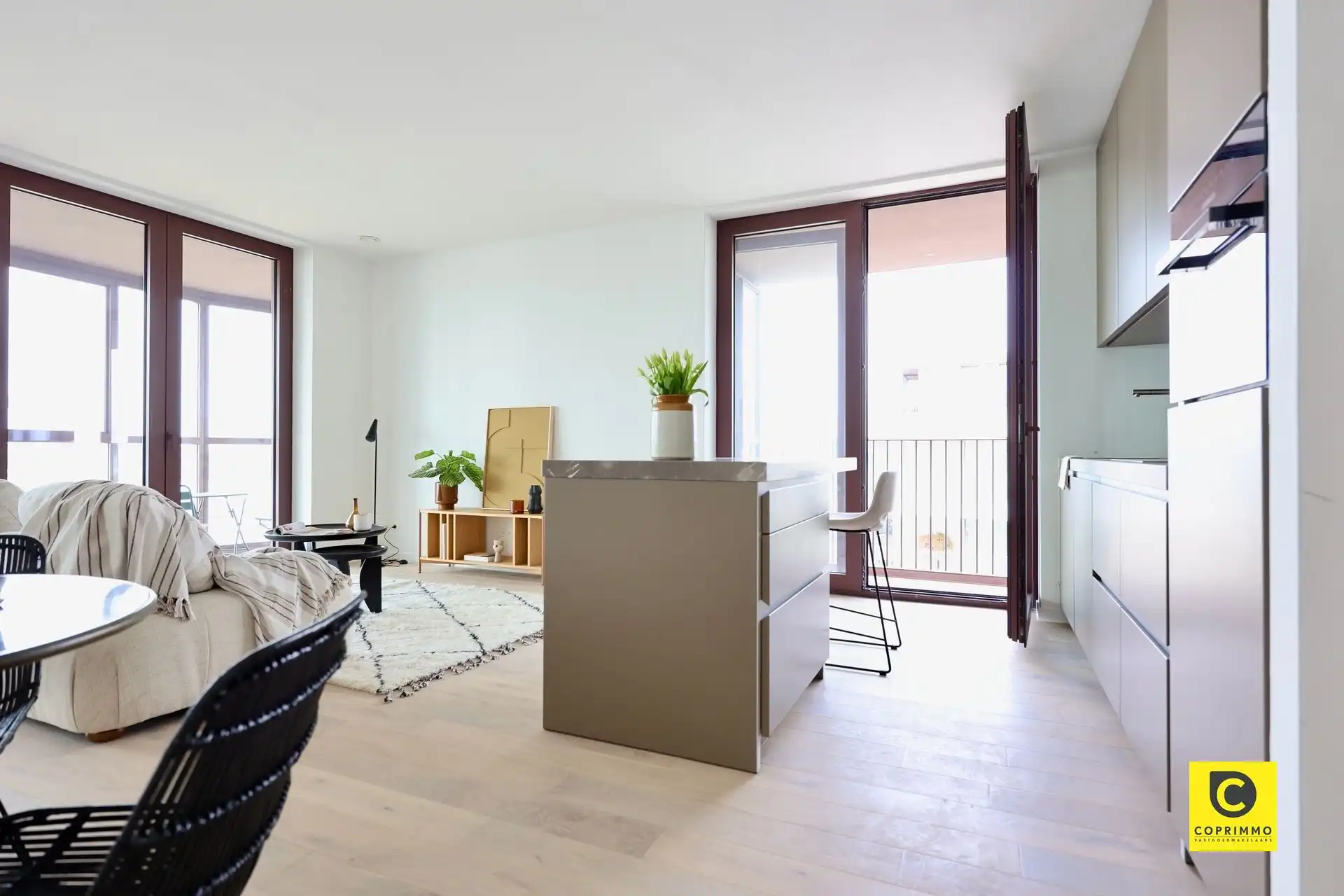 Nieuwbouw 1 slpk app met riante terrassen & Scheldezicht te Nieuw Zuid! foto 2