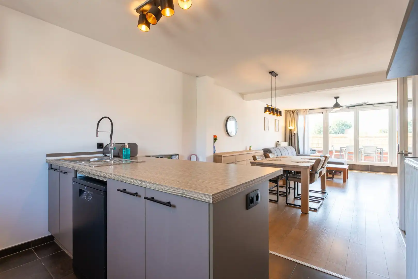 Energiezuinig duplex-app met 3 slpk, terras + staanplaats foto 7