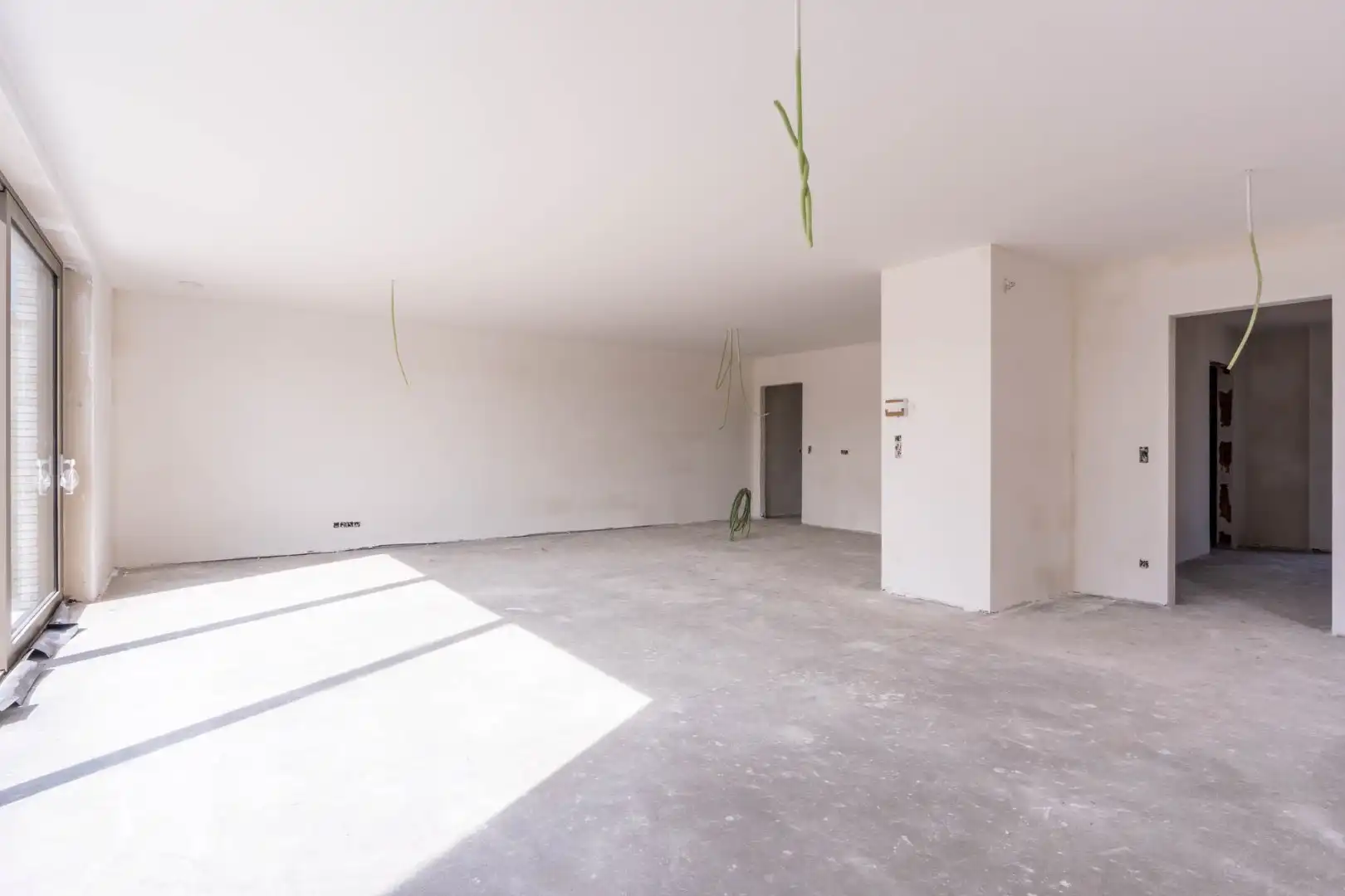 Vrijstaande, rustig gelegen CASCO + afgewerkte woning in een moderne bouwstijl op een fraai perceel op een rustige locatie!  foto 9