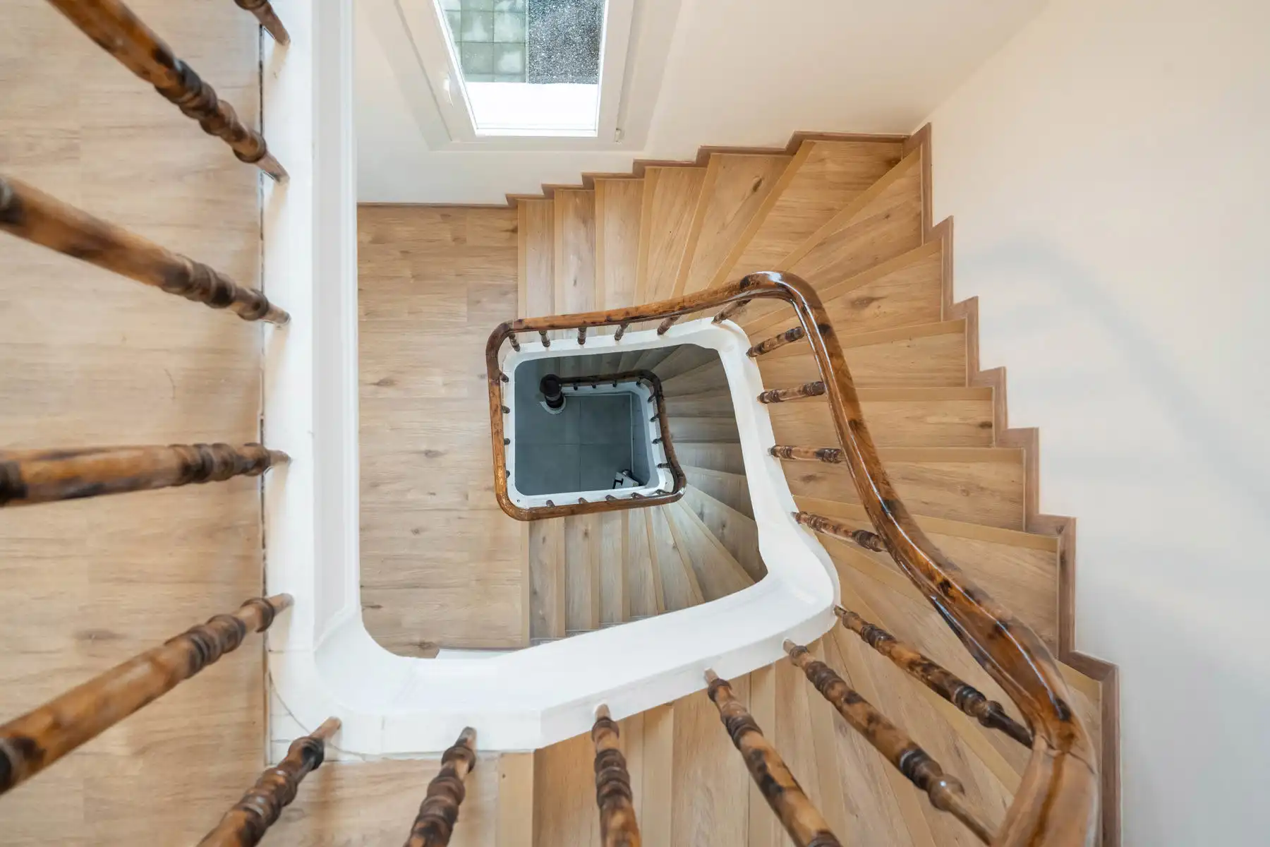 Karakteristieke HOB met 4 slpk in centrum Heist foto 13