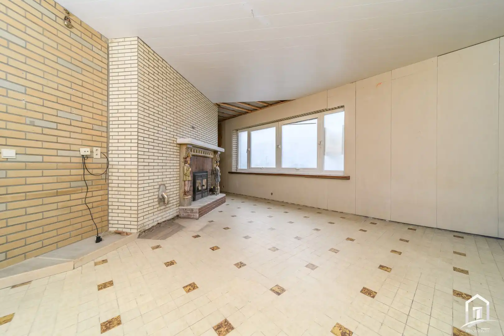 Te renoveren ruime, karaktervolle gezinswoning te Aalst foto 5