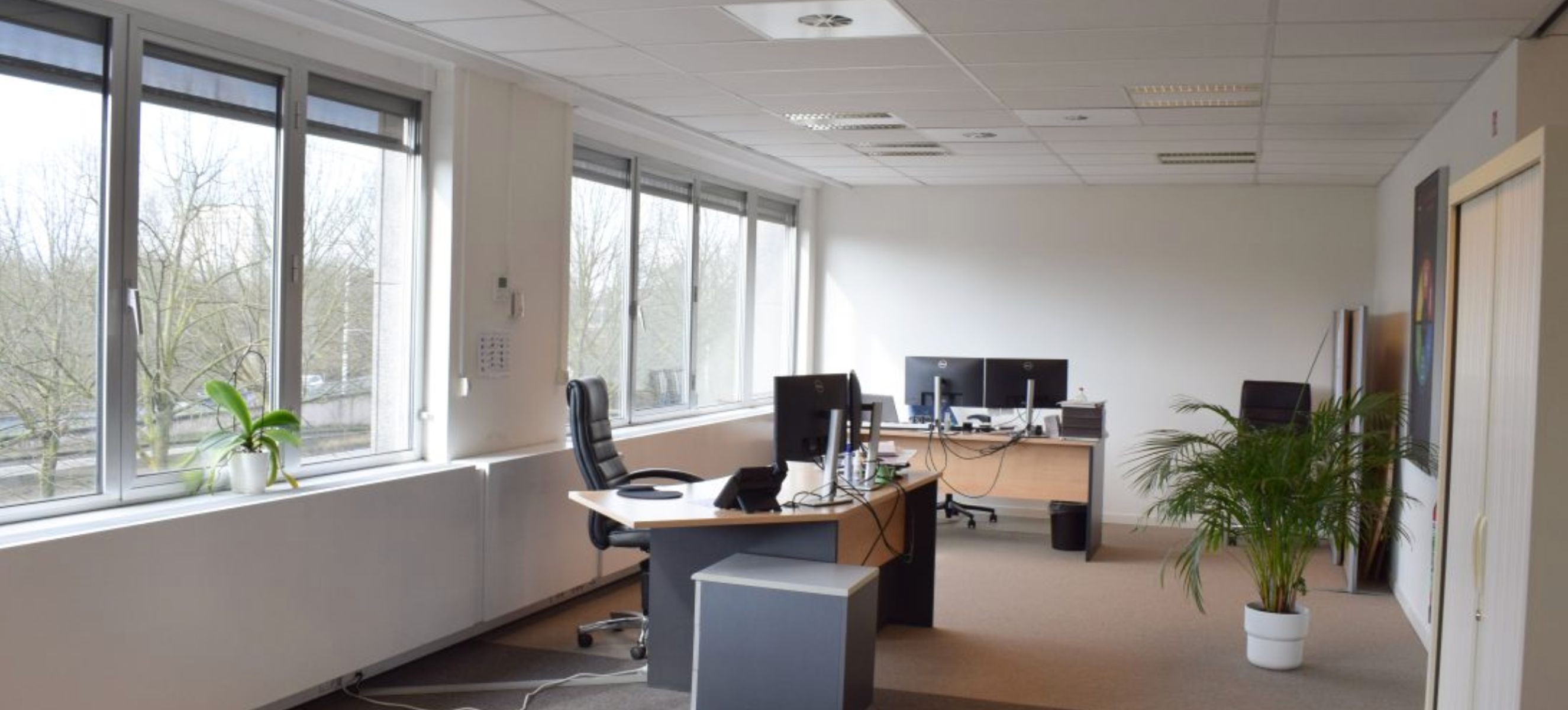 Kantoor te huur – Zichtbaar gebouw Quinten, Singel foto {{pictureIndex}}