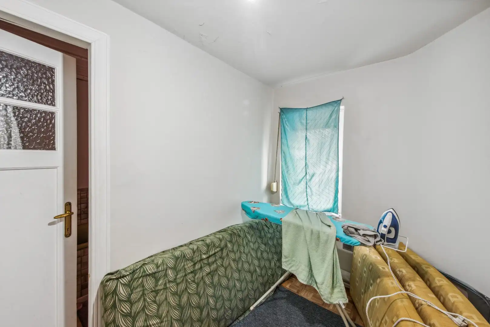 Ruime gezinswoning met 3 slaapkamers en garage pal in centrum foto 14