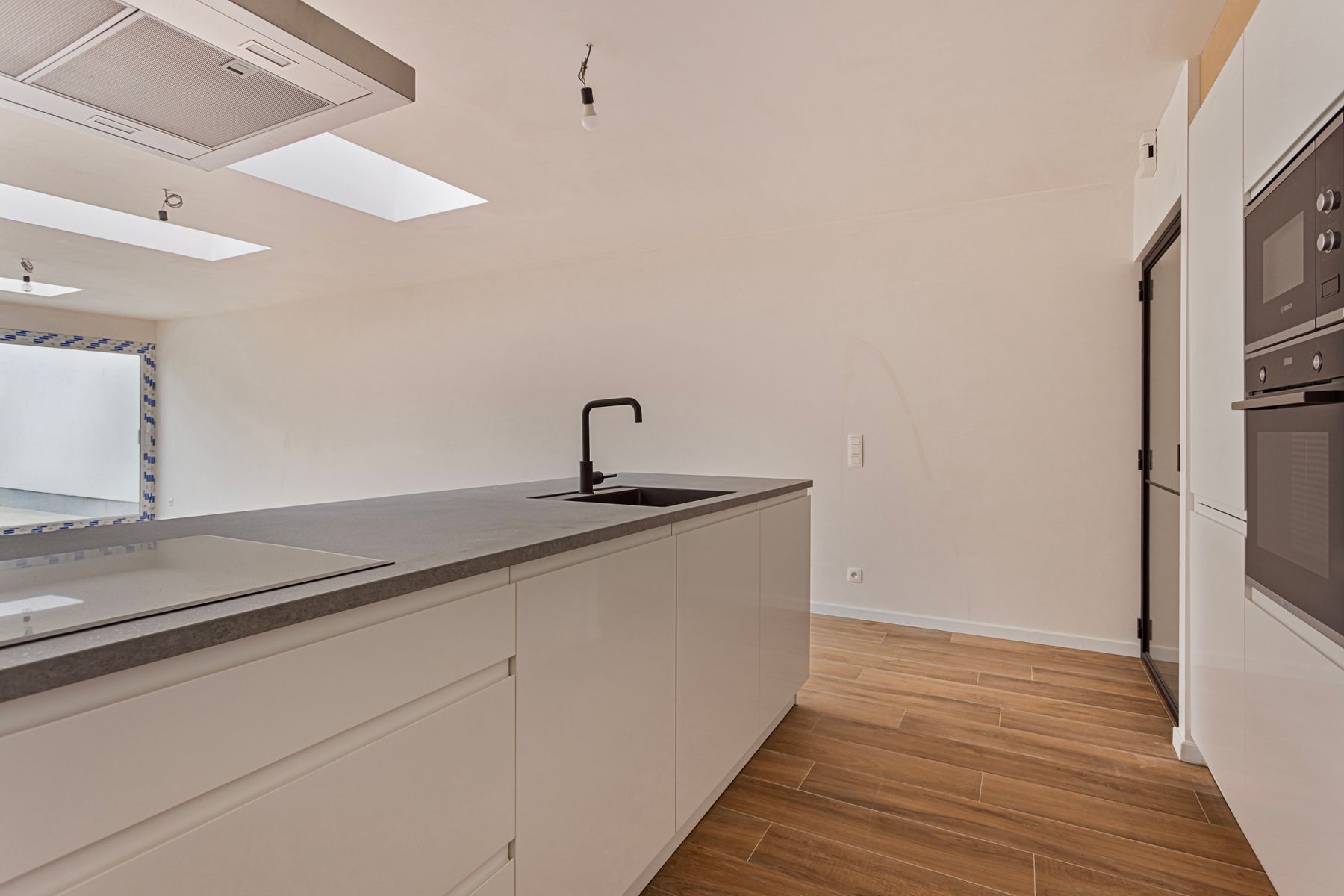 Ruime nieuwbouwwoning met 4 slaapkamers ! foto 6