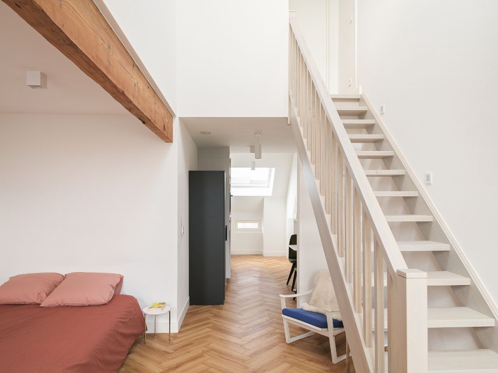 Buitenkans! Kwalitatieve en ruime studio op een zeer gegeerde locatie – Sint-Pietersplein. foto 2