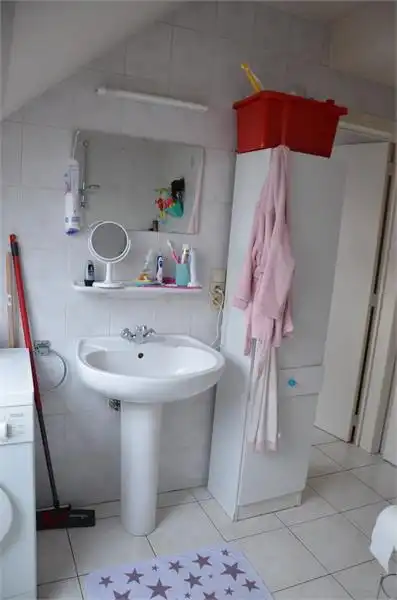 Instapklaar dakappartement met terras en autostandplaats in Ardooie foto 9