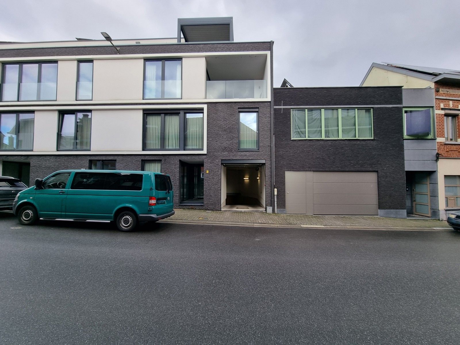 Ondergrondse autostaanplaats te centrum Meise! foto 15