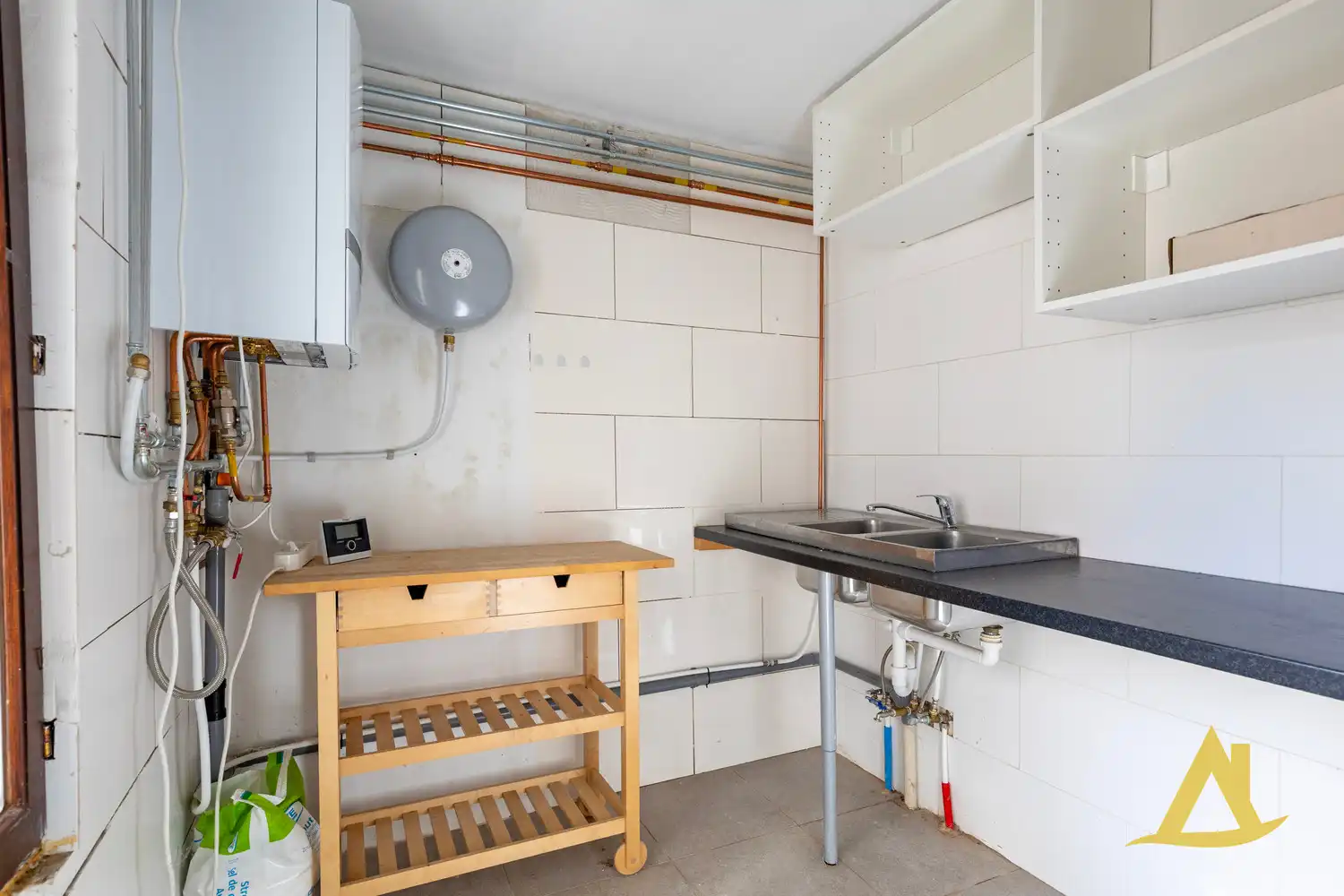 WONING MET ZEER VEEL MOGELIJKHEDEN TE DIEST! foto 13