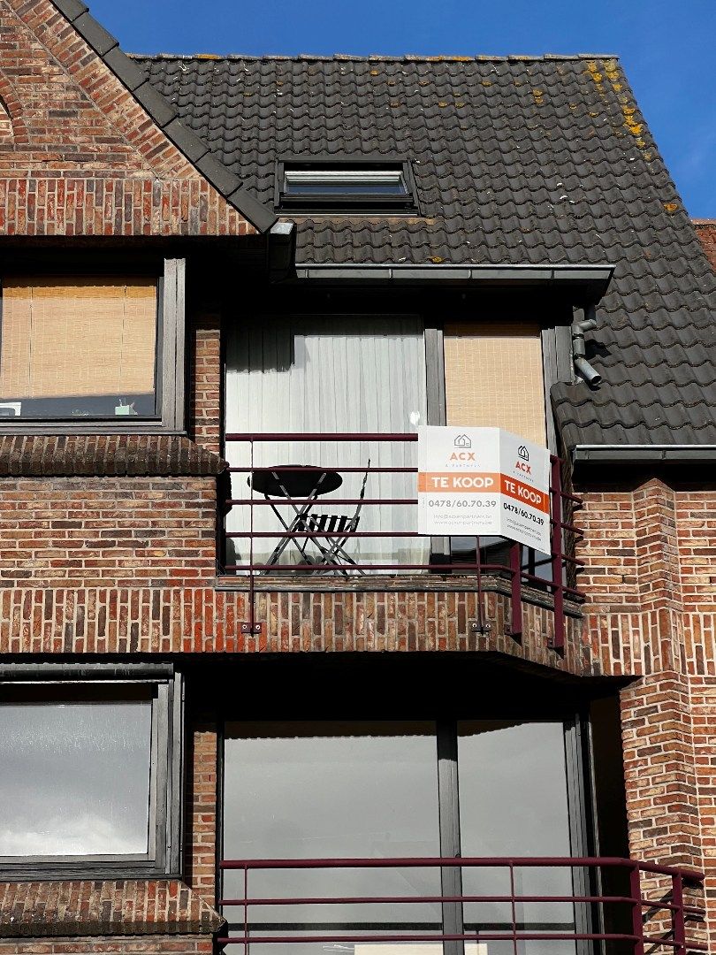 Gezellig duplexappartement met kelderberging en garage, centraal in Stasegem  foto 2
