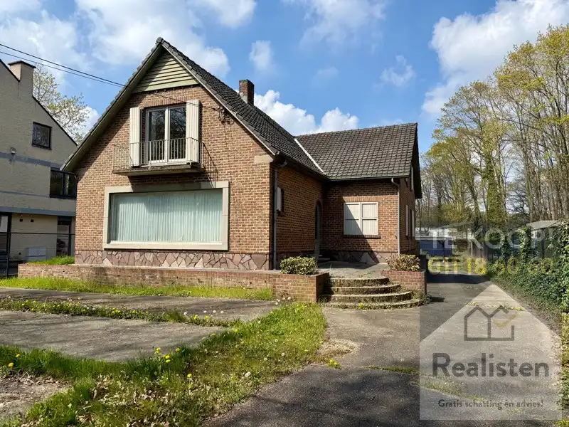 Kantoren op zichtlocatie + ruime parking foto {{pictureIndex}}