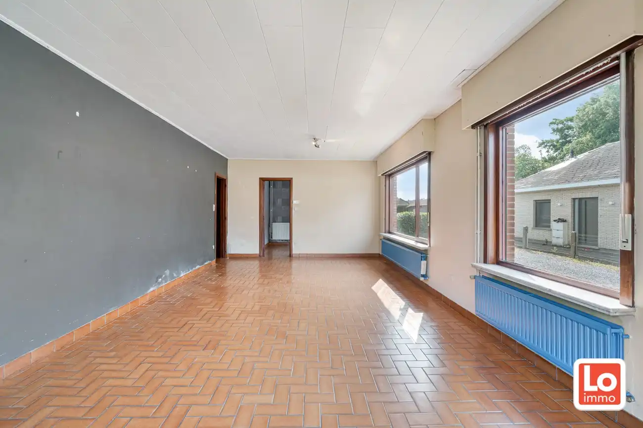 VERKOCHT! Degelijke open gelijkvloerse bebouwing met inpandige garage op een toplocatie in Lochristi! foto 8