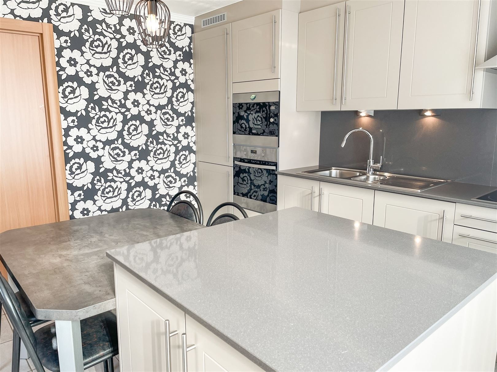 Instapklare woning te huur met 3 slpks foto 4