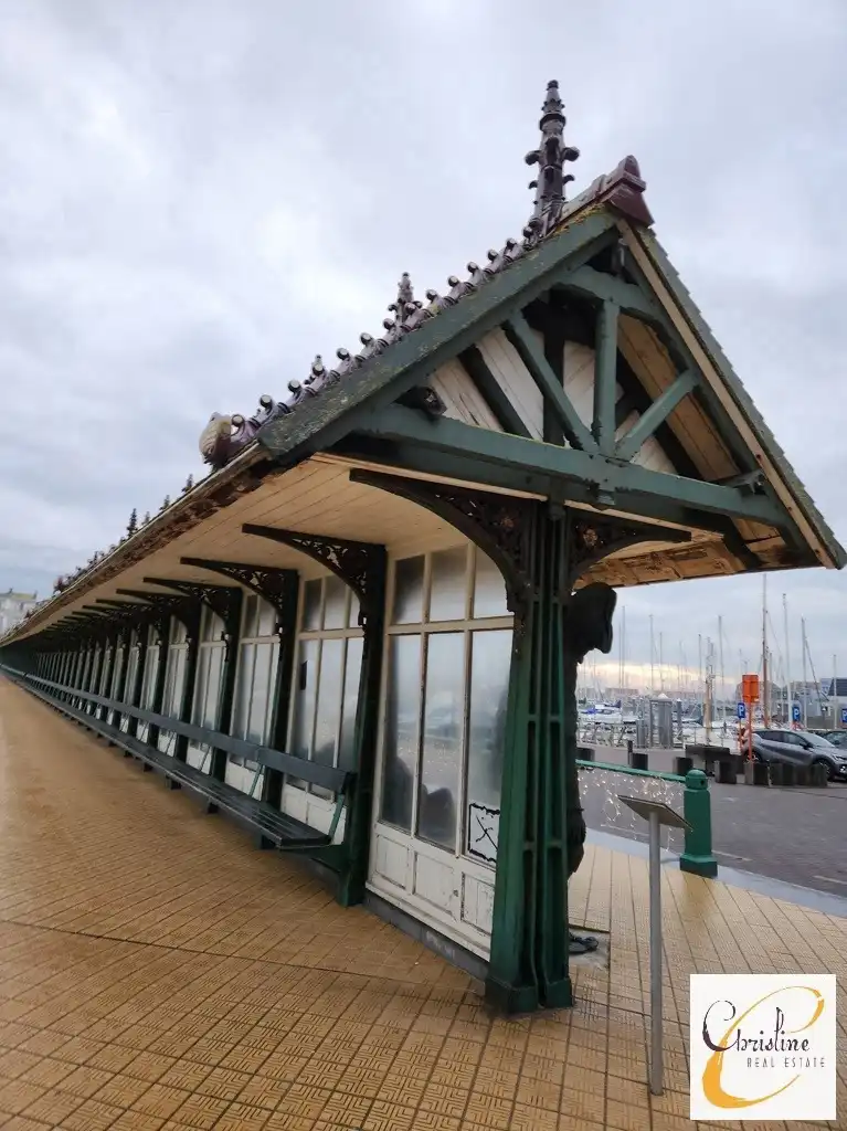 Karaktervol investeringspand op topligging in Blankenberge  foto 10