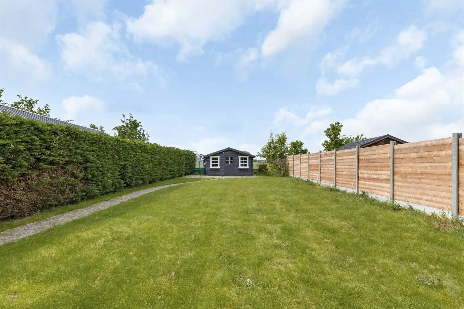 Stijlvolle woning in groene omgeving met 3 slaapkamers foto 2