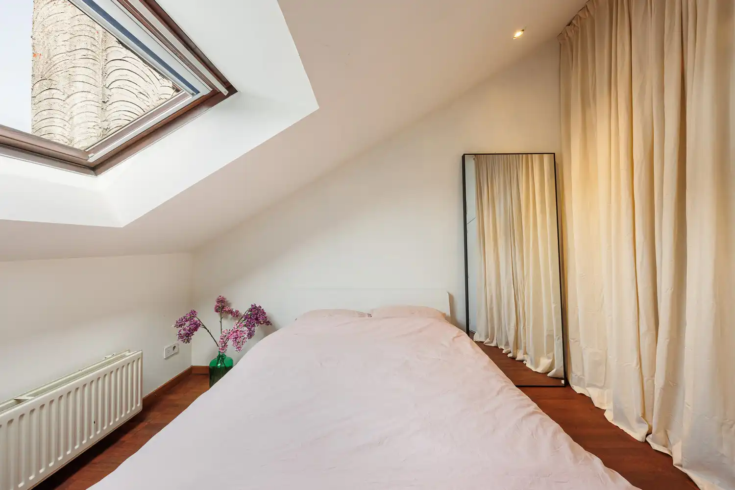 Instapklaar duplex-appartement op toplocatie aan den Bell op het Zuid te Antwerpen foto 17