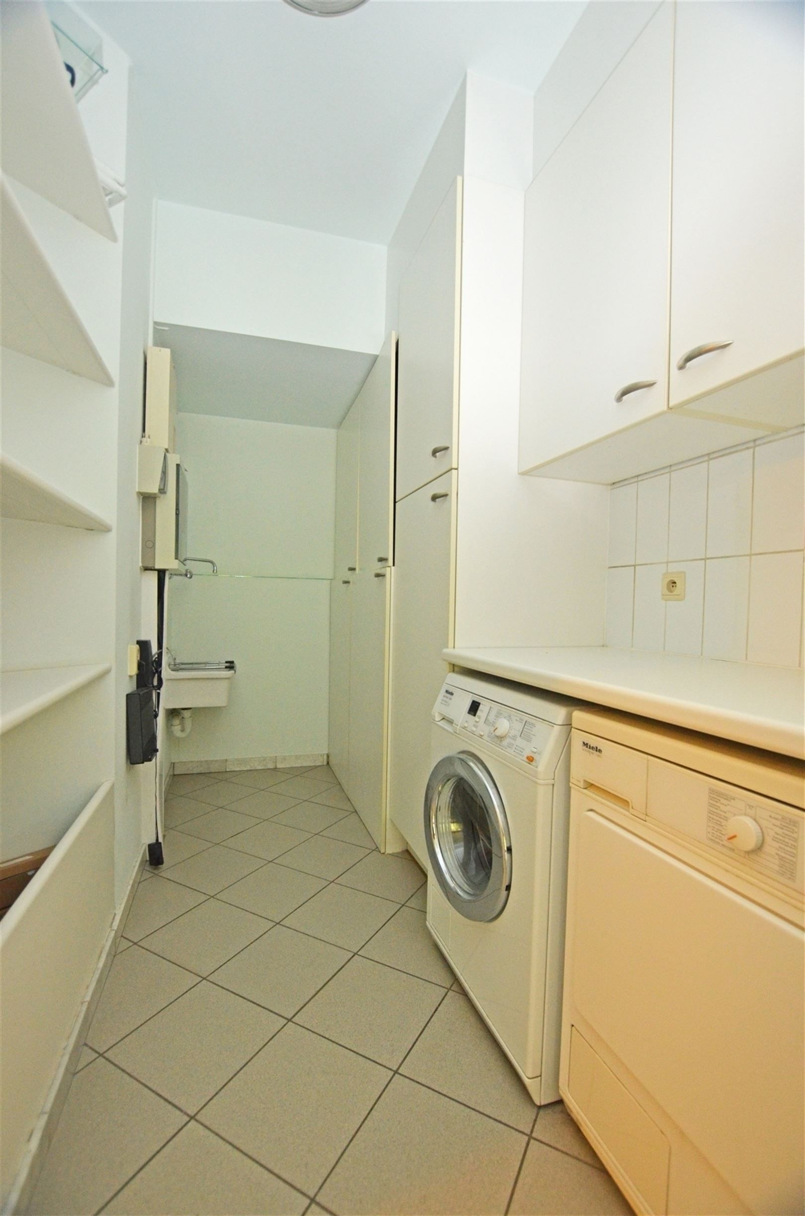 Aangenaam ruim appartement op toplocatie foto 8