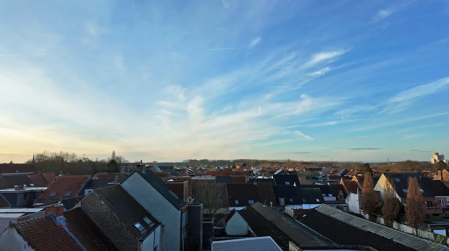 Lichtrijk appartement met panoramisch uitzicht op de Markt van Eeklo! foto 24