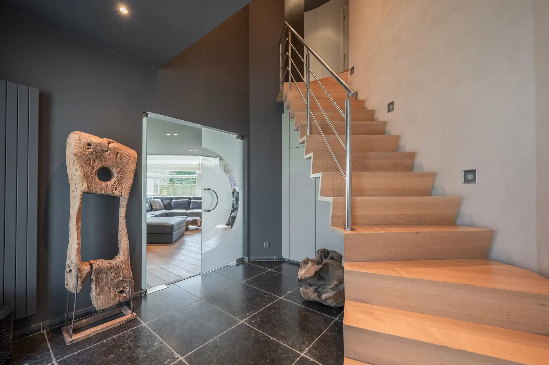 Tijdloze villa met buitenzwembad en exclusief poolhouse foto 18