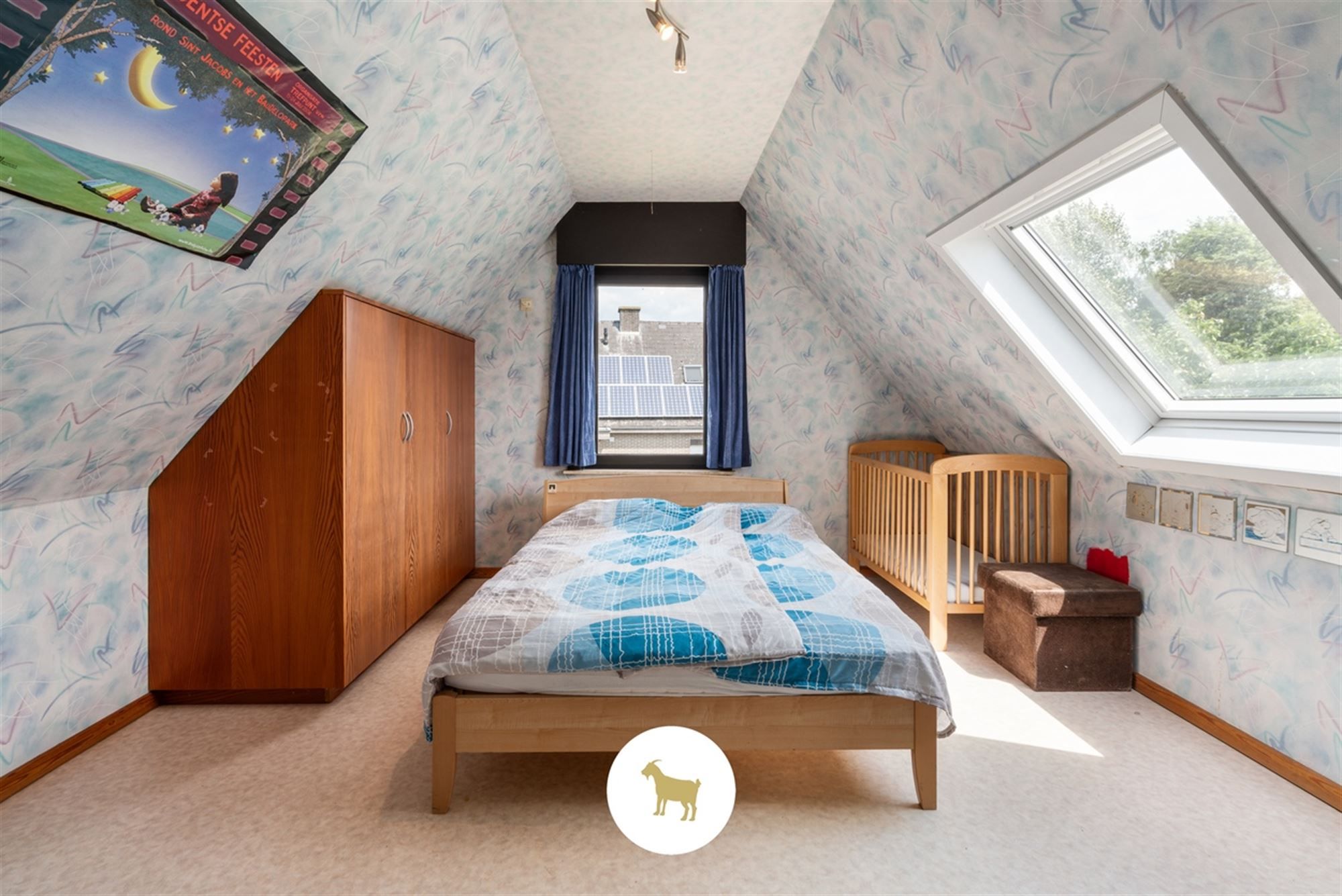 Te renoveren ALLEENSTAANDE WONING met 4 SLAAPKAMERS en GARAGE op een PERCEEL van 648m² foto 15
