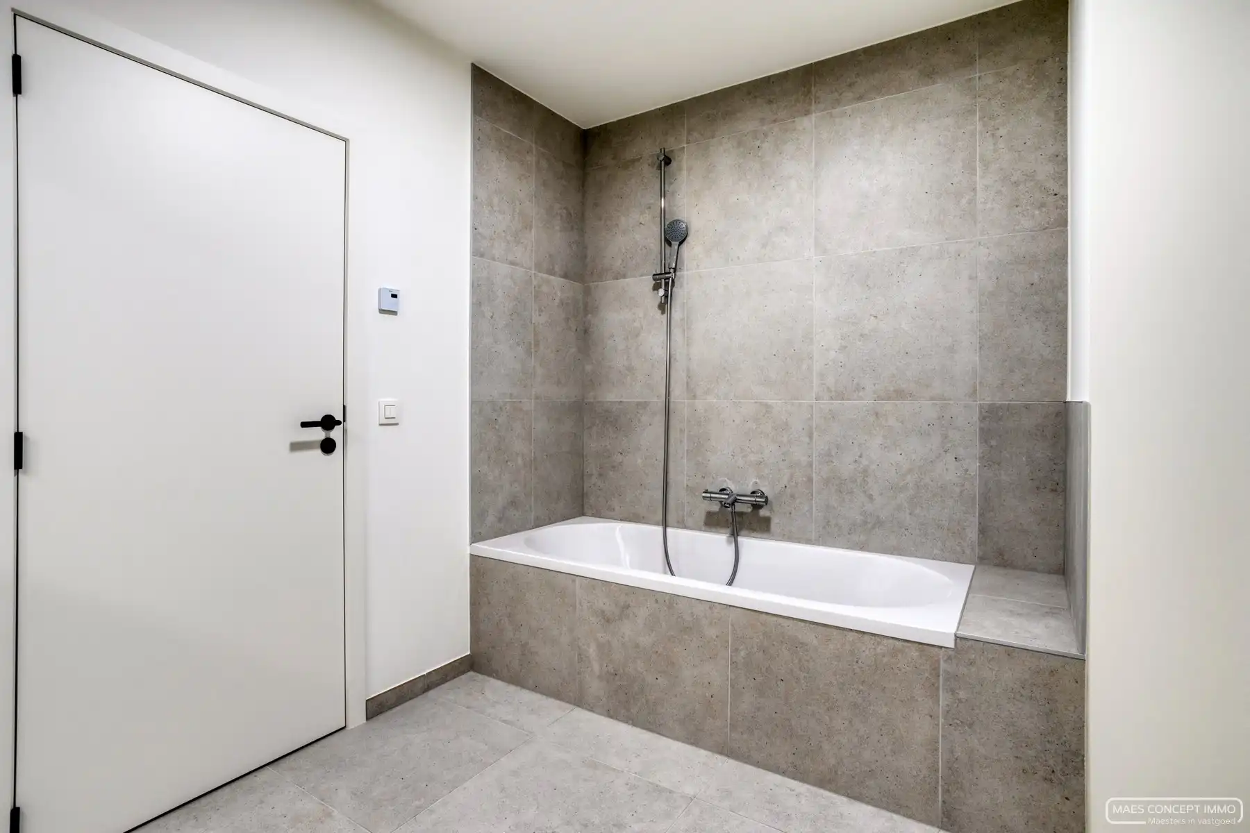 Nieuwbouw woning te koop in centrum Deerlijk met geothermie - geschilderd foto 6