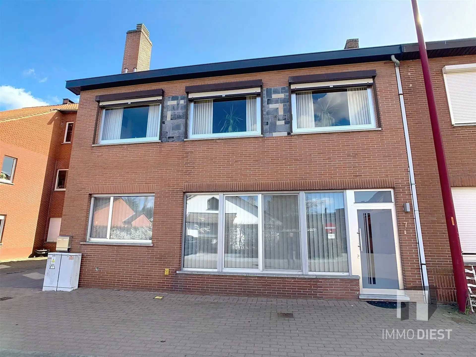 2 Appartementen/kangoeroewoning foto {{pictureIndex}}