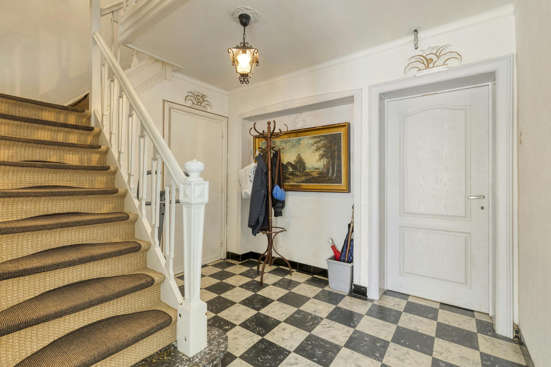 Karaktervolle woning te koop op Sint-Elisabeth te Kortrijk! foto 2