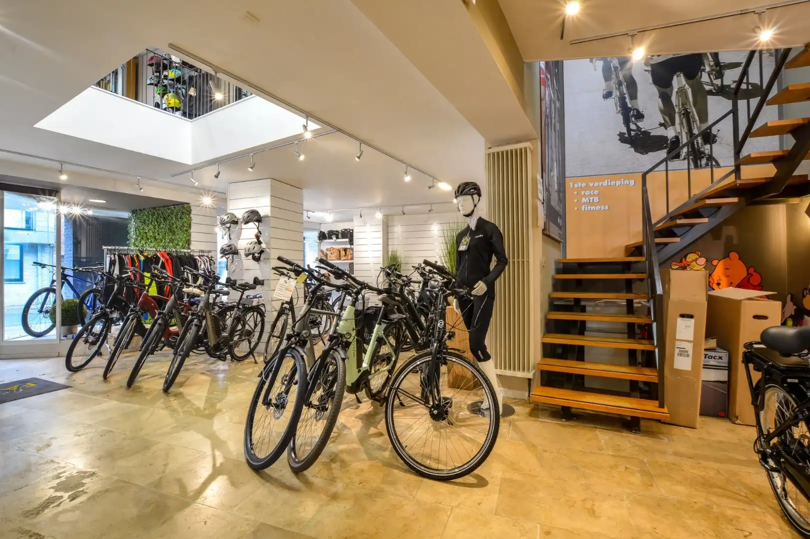 Ruime handelswoning in het centrum van Aartrijke foto 16