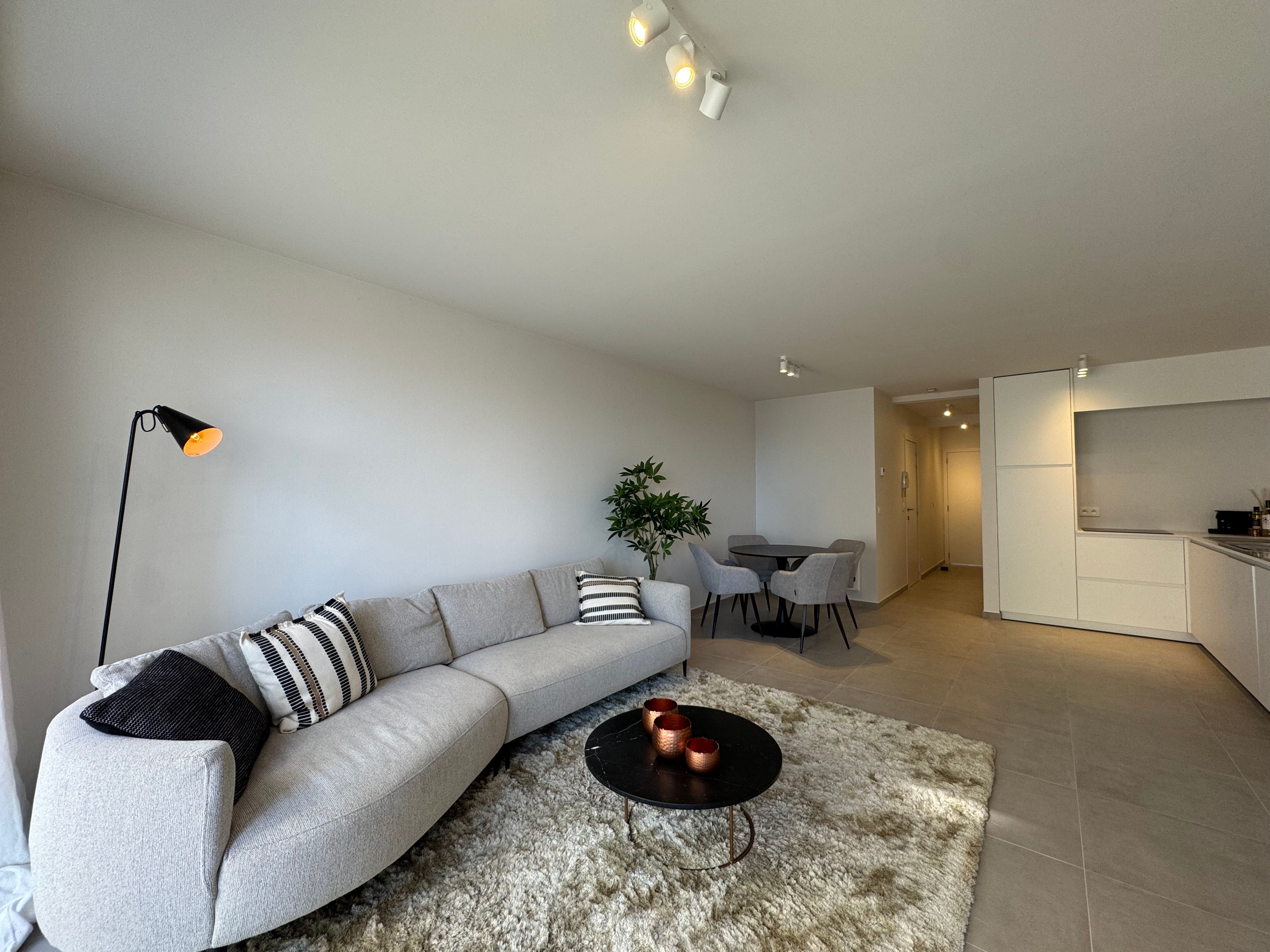 Gerenoveerd appartement op korte afstand van de zeedijk foto 3