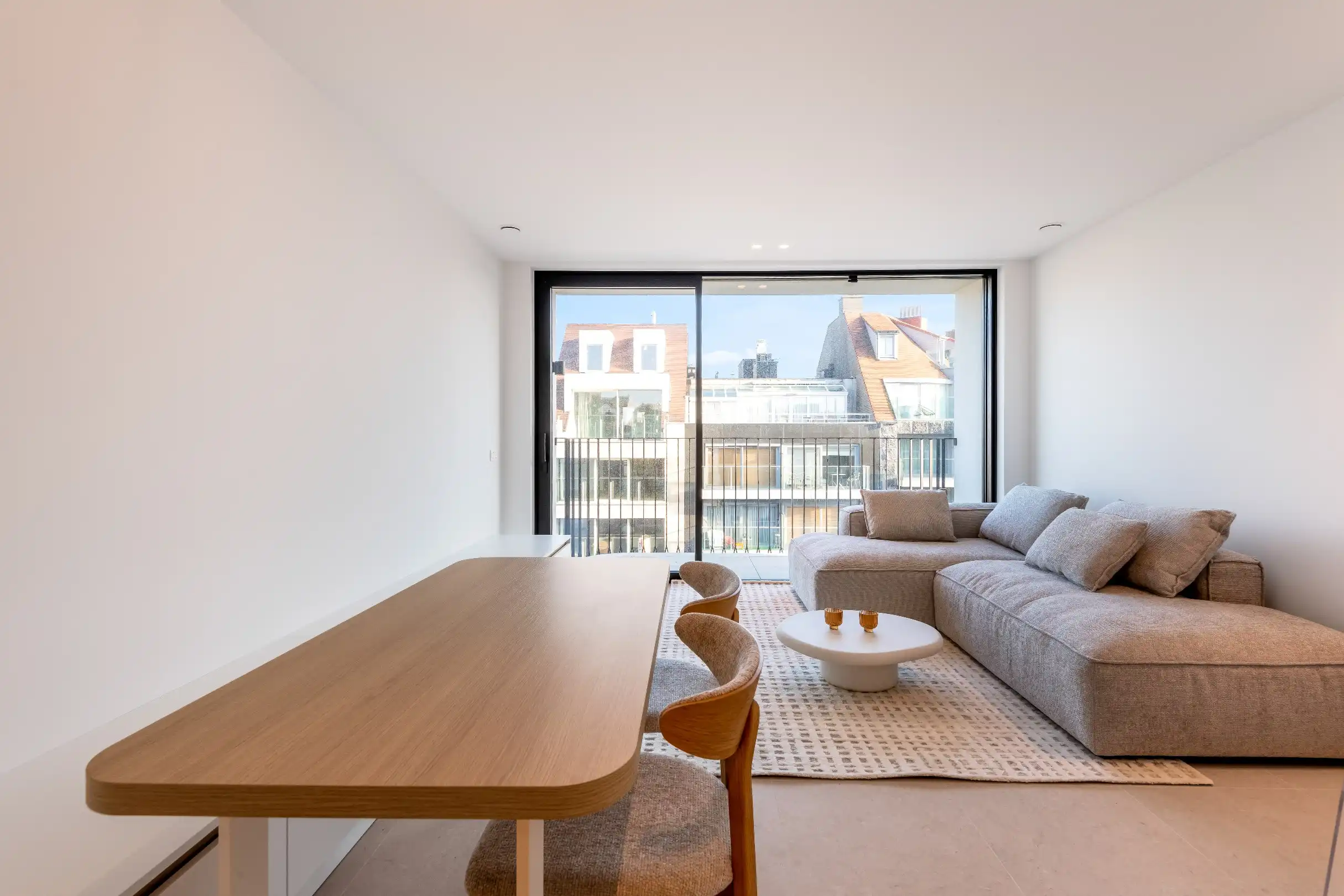 Volledig afgewerkt nieuwbouw app. met open zicht, centraal gelegen te Knokke foto 2