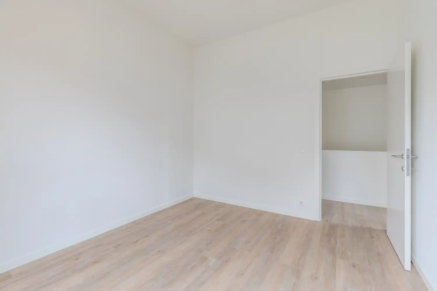 Nieuwbouwwoning met 3 slaapkamers in Maasmechelen foto 15