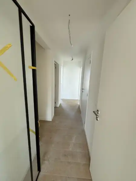 GLOEDNIEUW glvl app met 3 slaapkamers en tuin! foto 5