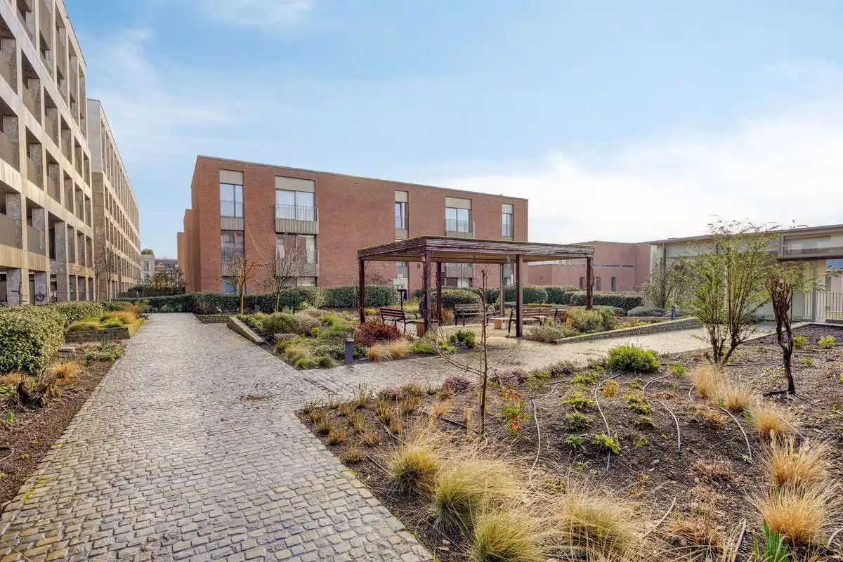 Instapklaar 1-slaapkamer appartement in Quartier Bleu foto 13