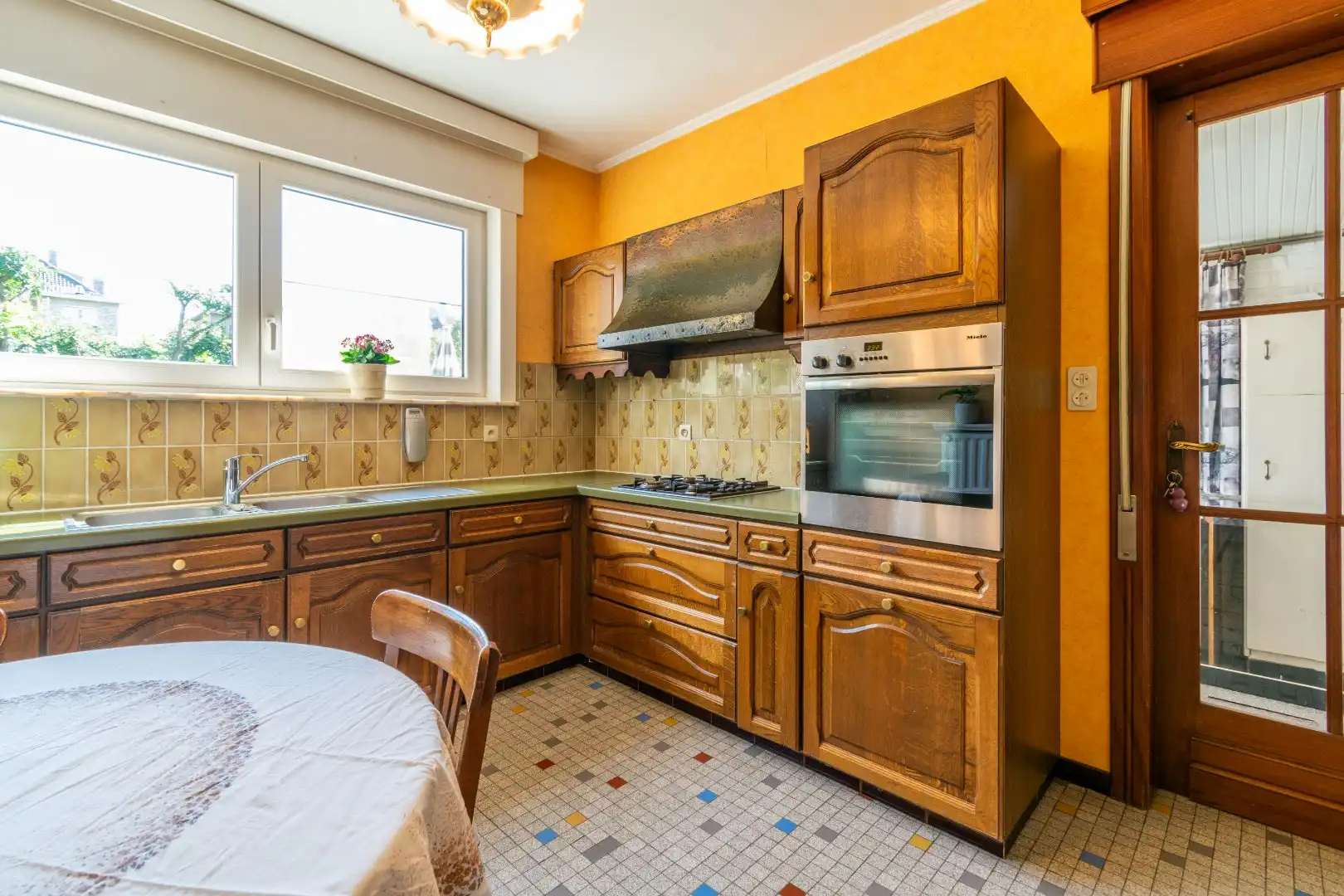 RUIME WONING (EPC: C) MET 3 SLAAPKAMERS, GARAGE & TUIN ! foto 15