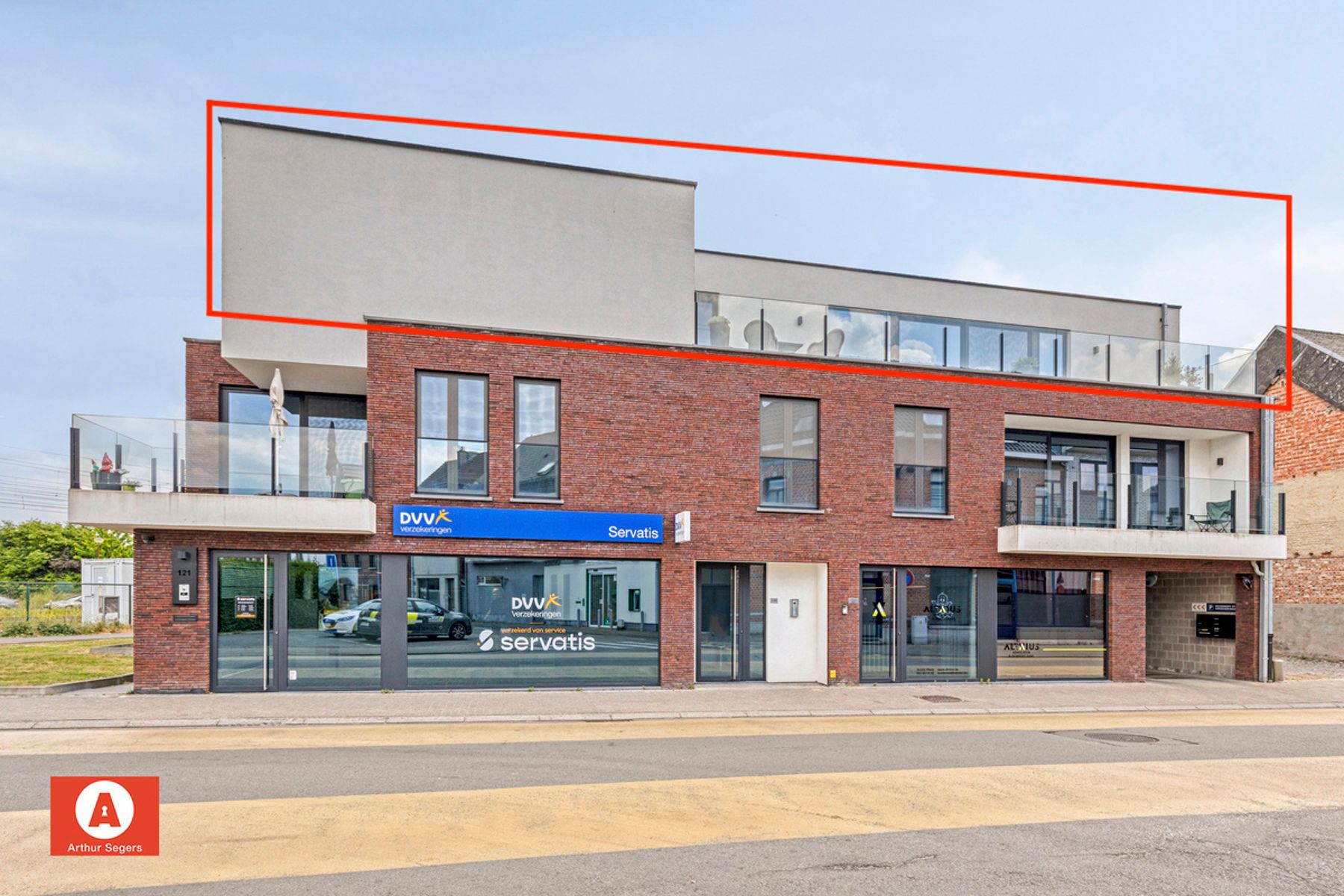 Luxe BEN-penthouse met 2 terrassen en autostaanplaats foto 2