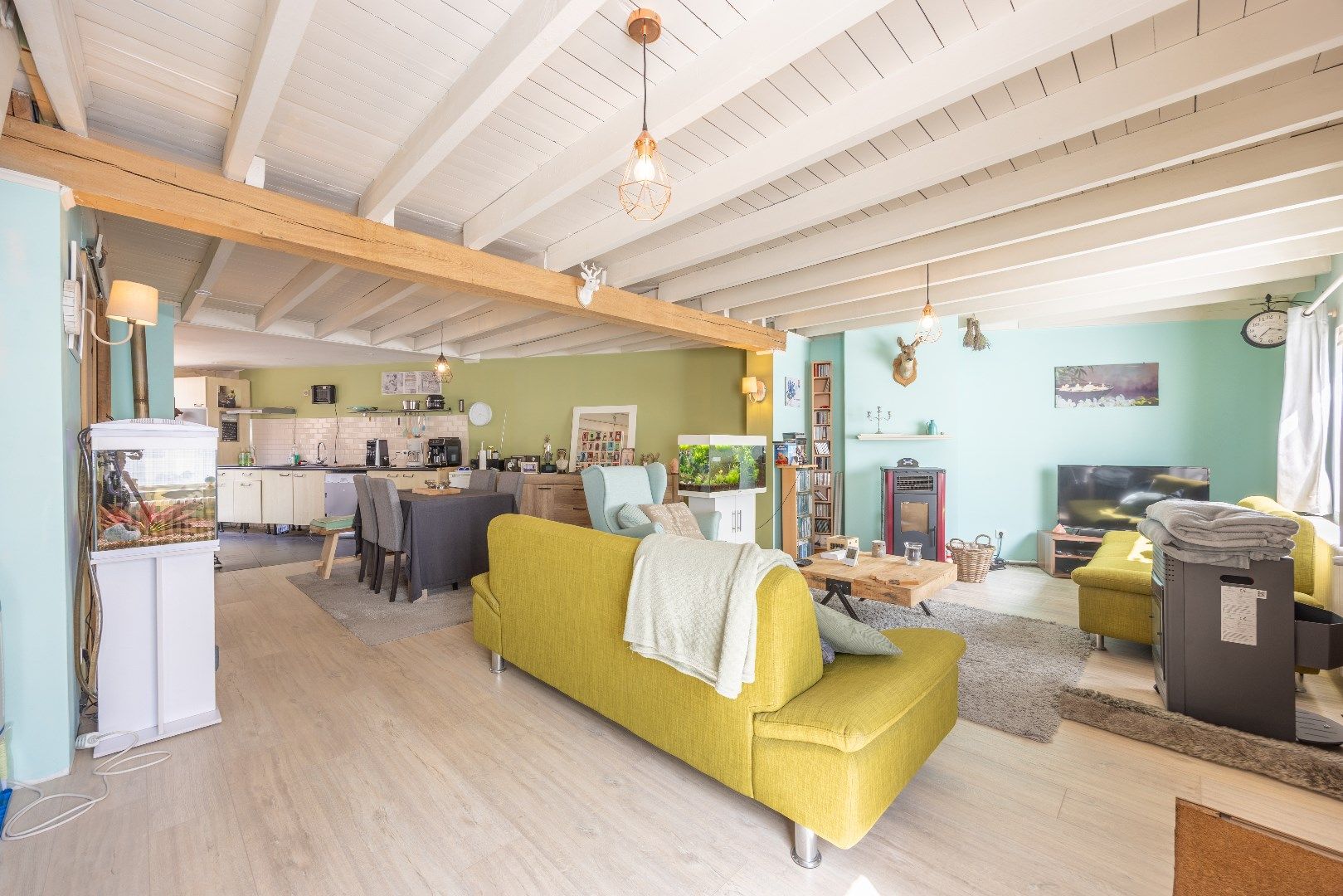 Energiezuinige woning met uitweg èn garage foto 2