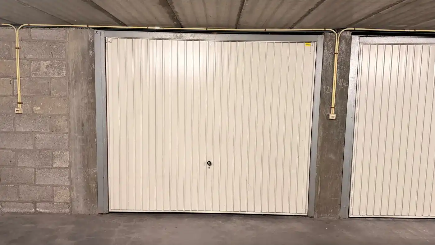 Instapklaar appartement in hartje Kortrijk inclusief garage foto 9