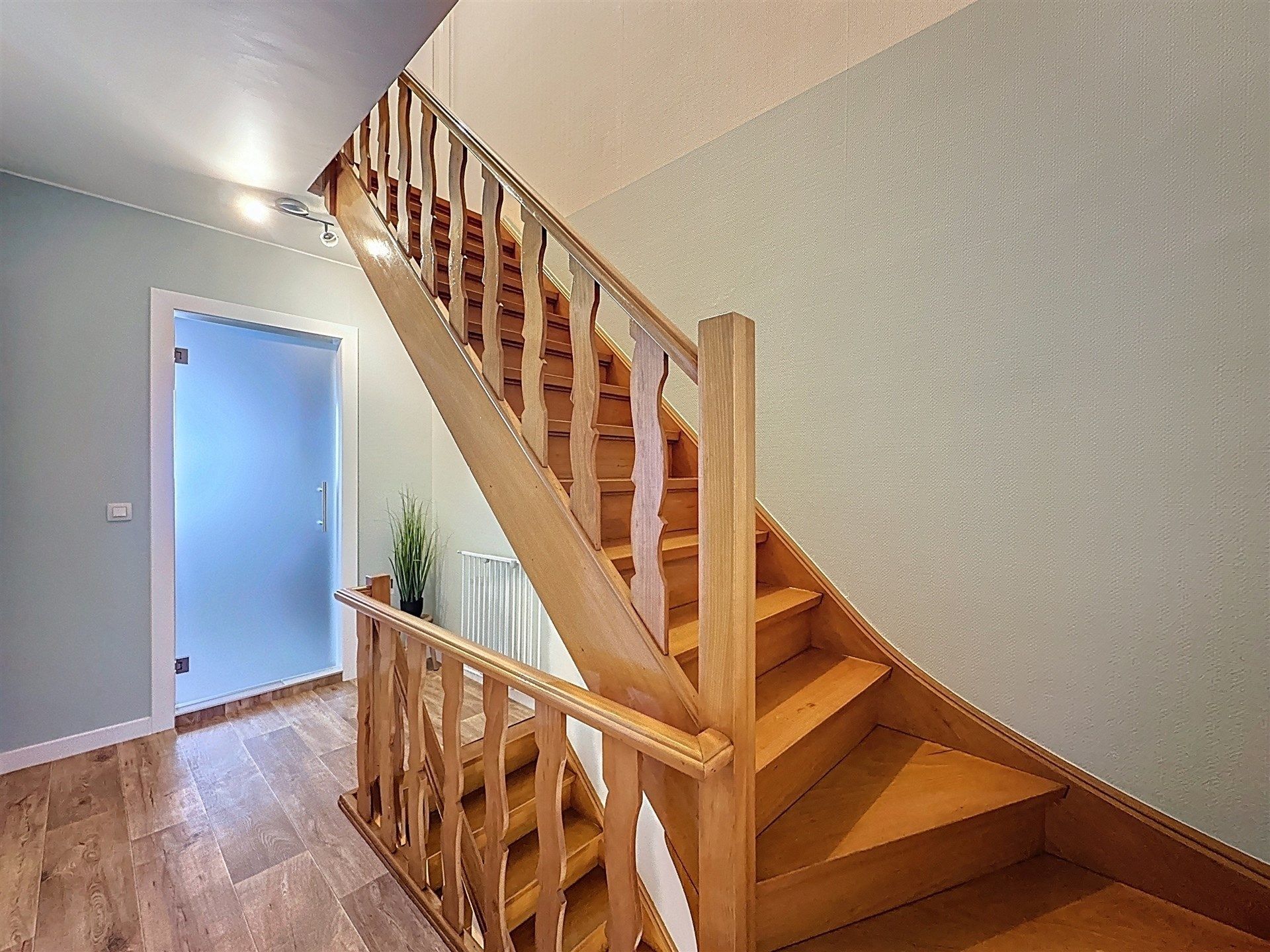 Prachtige woning met 4 slaapkamers in Bazel op perceel van 560m² foto 9