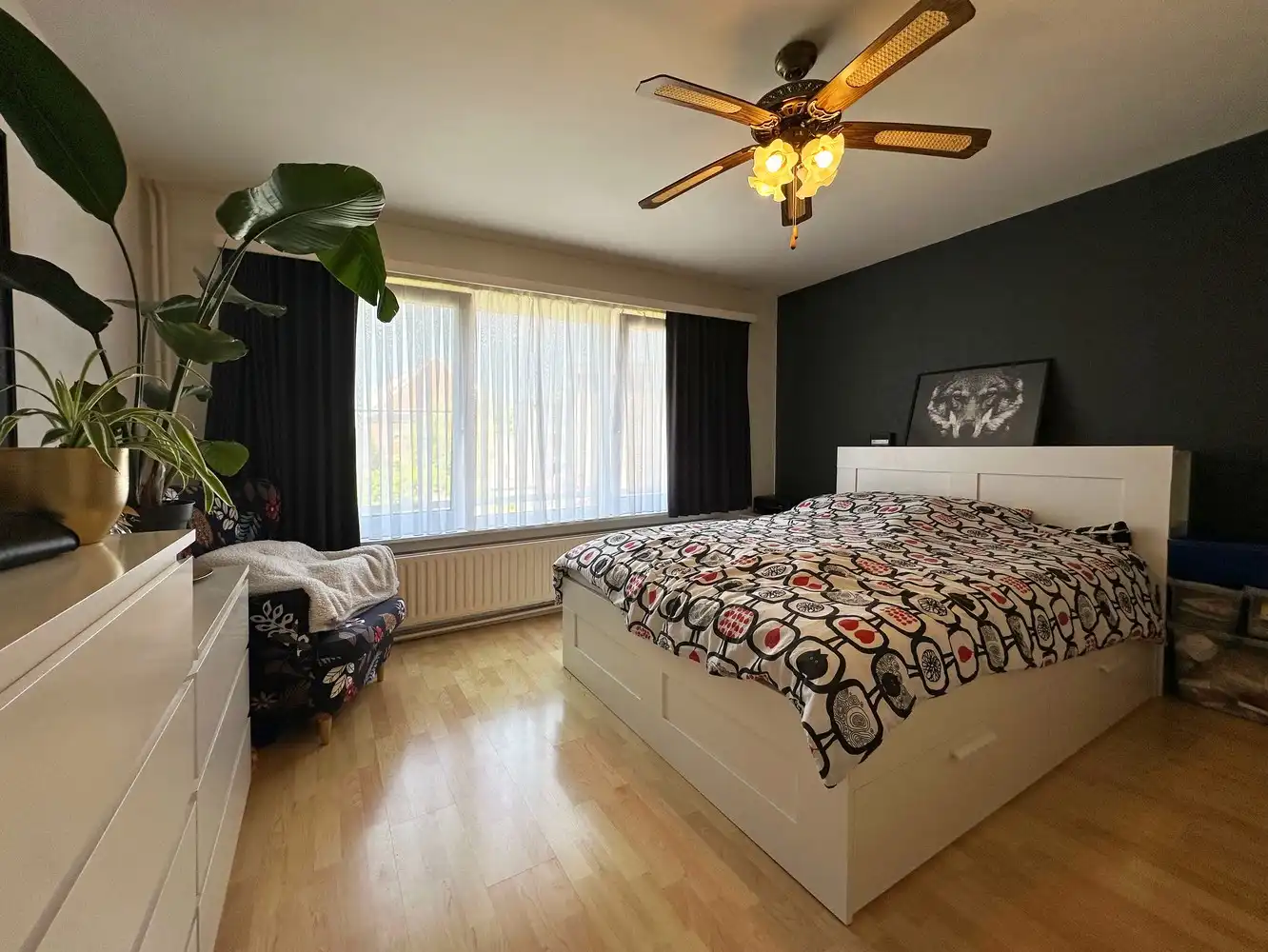 Verzorgd appartement met twee slaapkamers, inpandige garage, terras én tuin te Borsbeek! foto 5