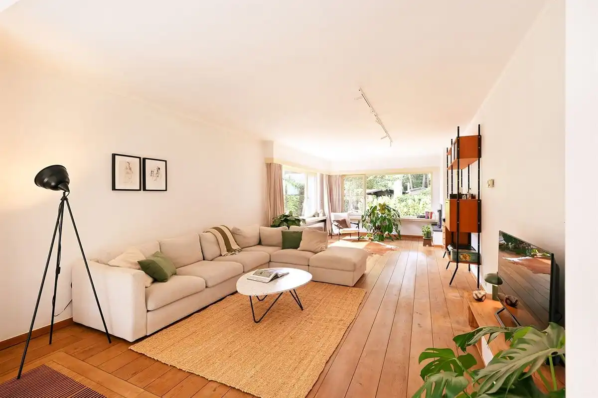Lichte laagbouwvilla nabij Moretusbos foto 3